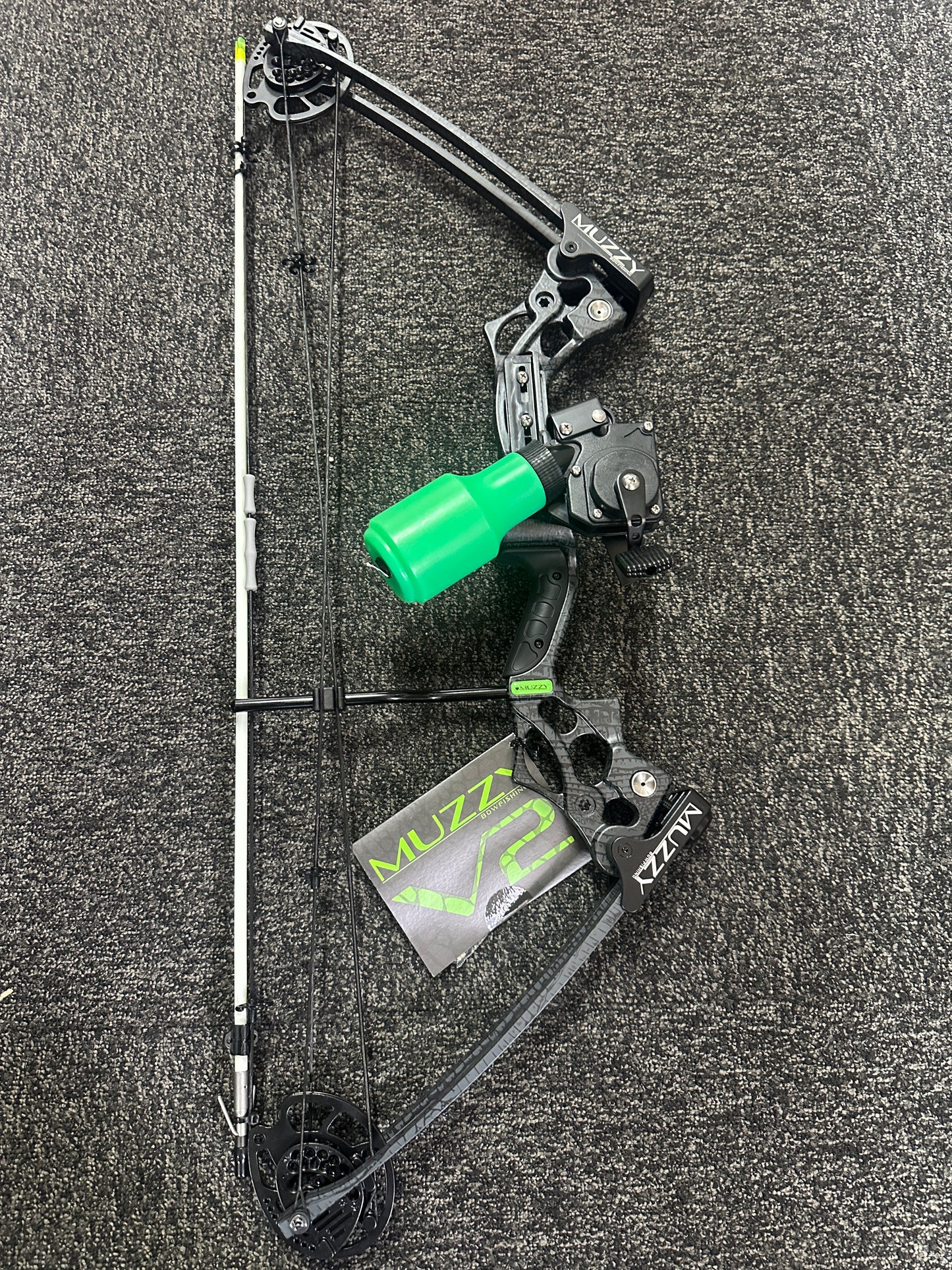 Muzzy V2 Bowfishing Bow